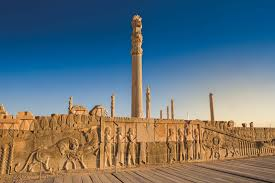 <p><span style="background-color: transparent;"><strong><span>Audience Hall of Darius and Xerxes</span></strong></span></p>