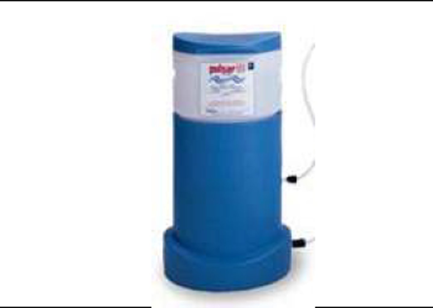 <p>Chlorinates pool water through the water of pulsar pellets</p>