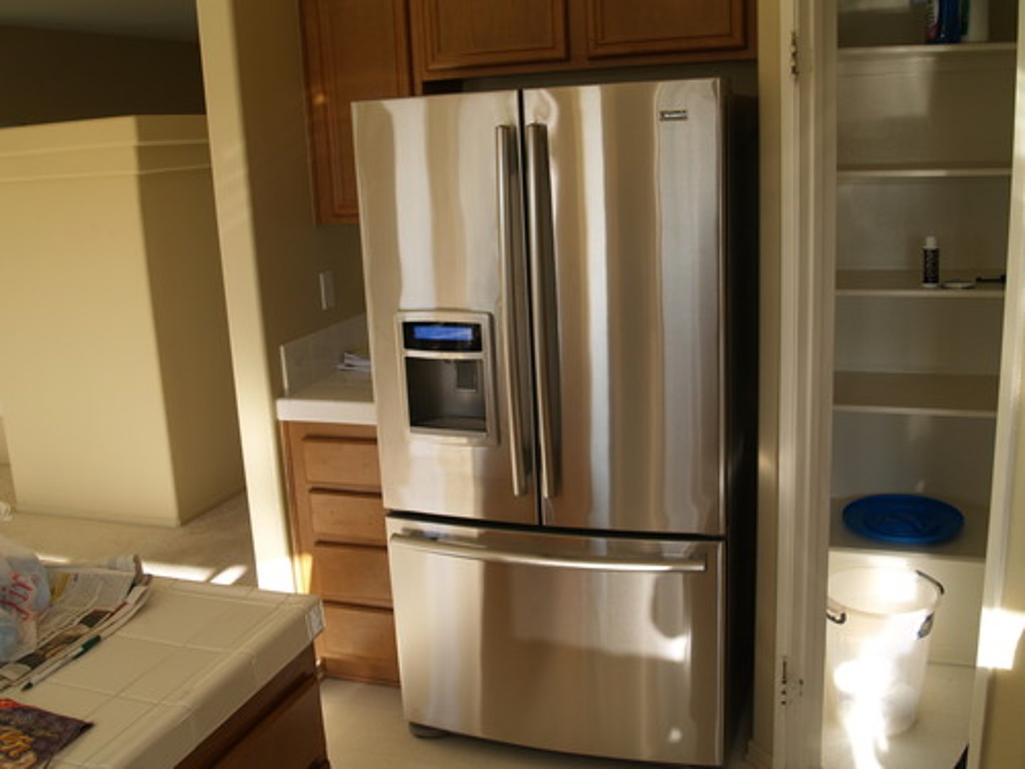 <p>refrigerator</p>