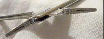 <p>Needle Holder</p>
