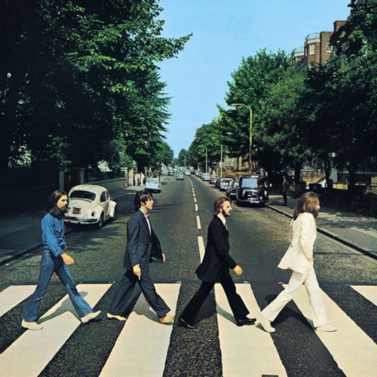 <p>to cross</p>