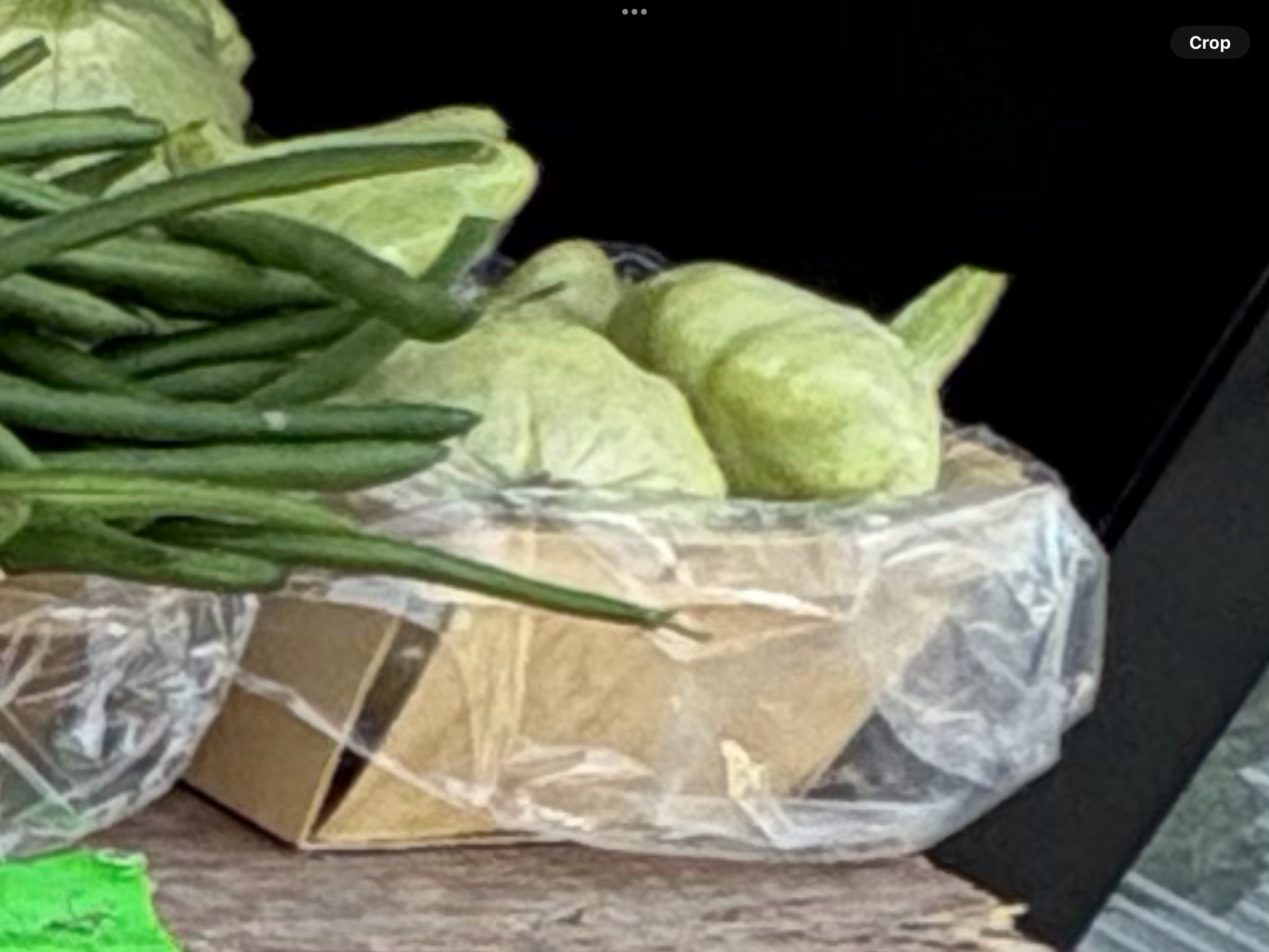 <p>Quart of patty pan </p>
