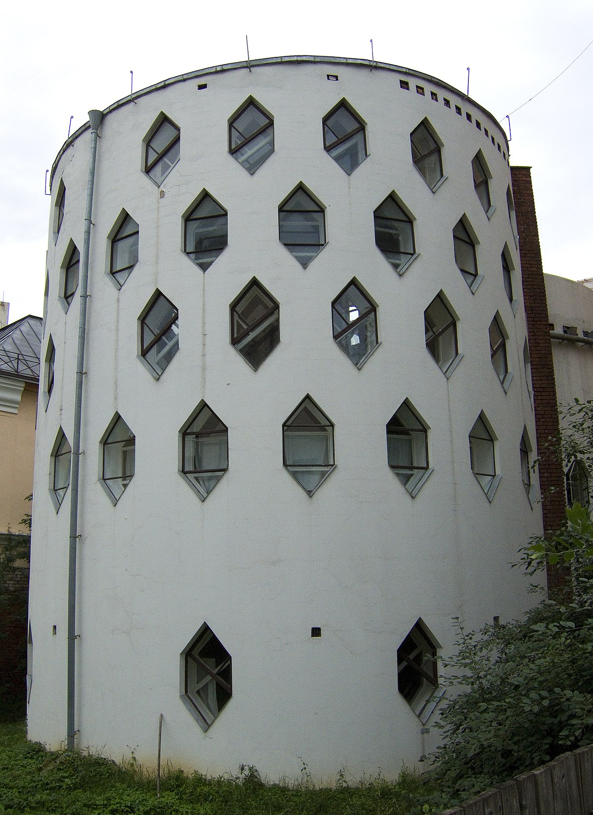 <p>Melníkovův dům- melnikov</p>