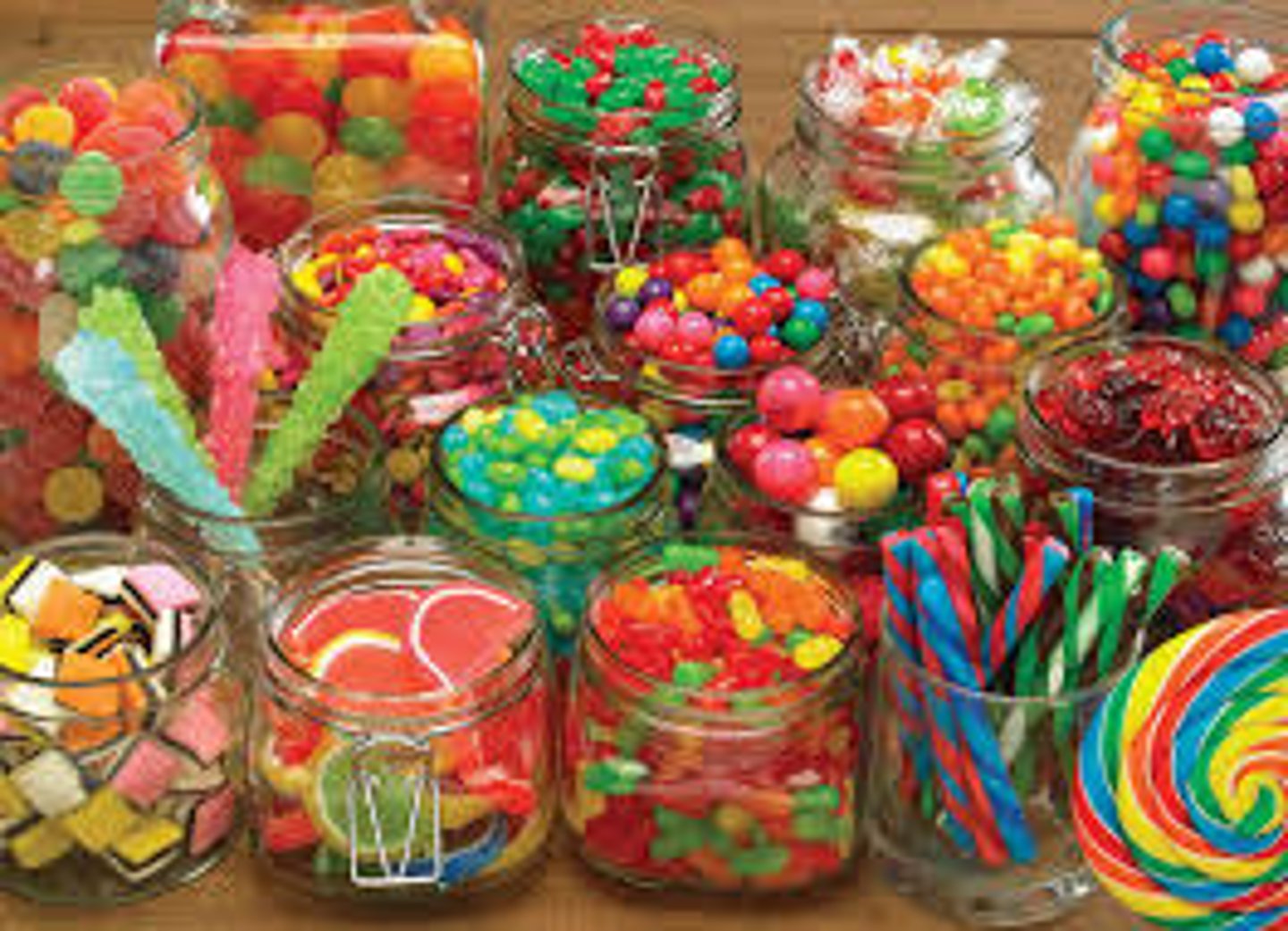 <p>sweets/candy</p>