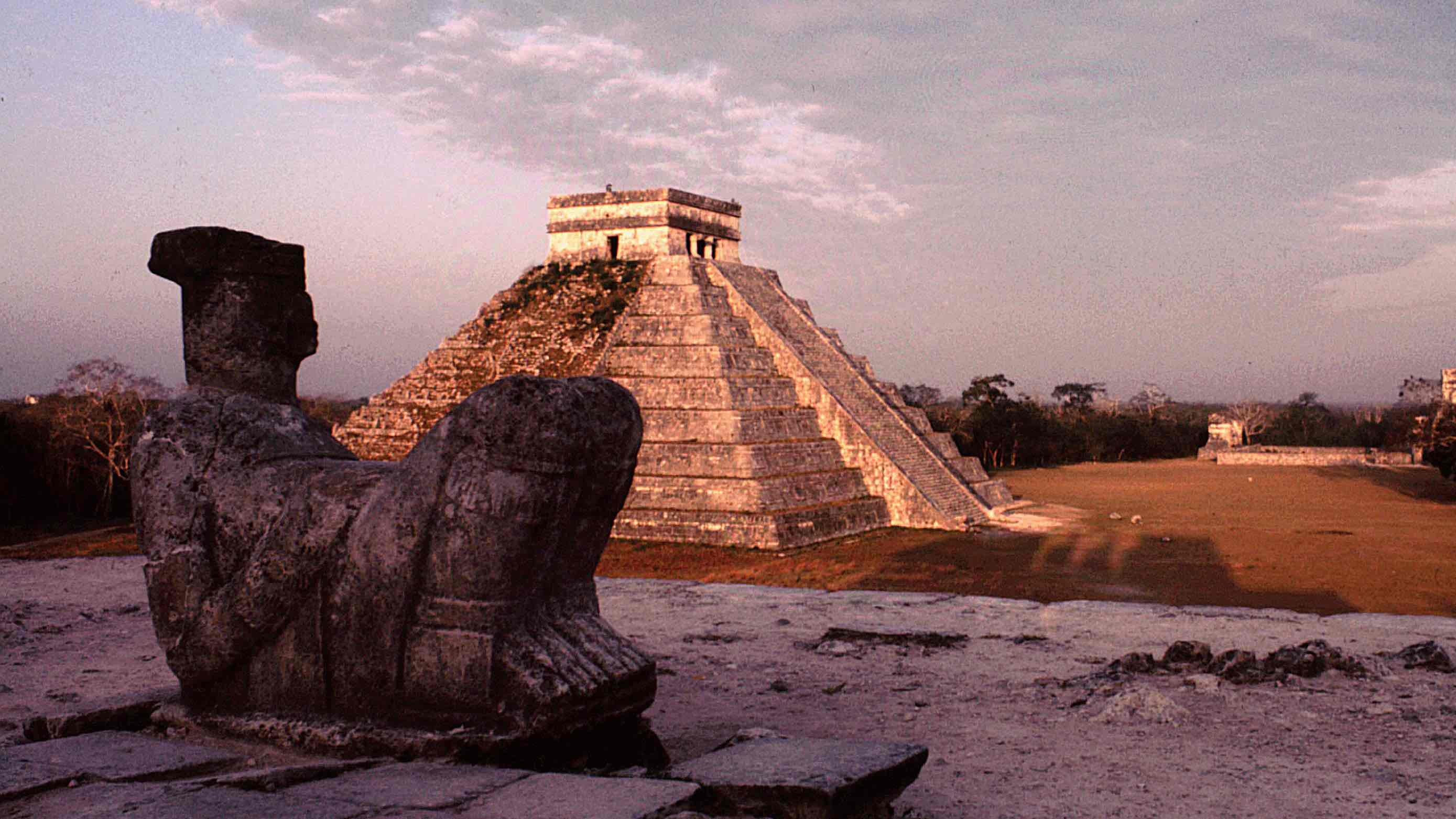 <p>an ancient mesoamerican civilization that thrived in the Yucatán Peninsula and Central America from around 2000 BCE to 1500 CE</p>