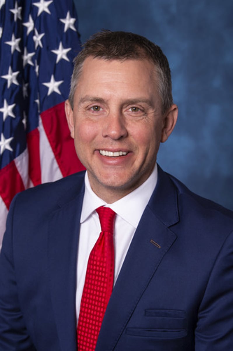 <p>Gov. Kelly Armstrong (R)</p>