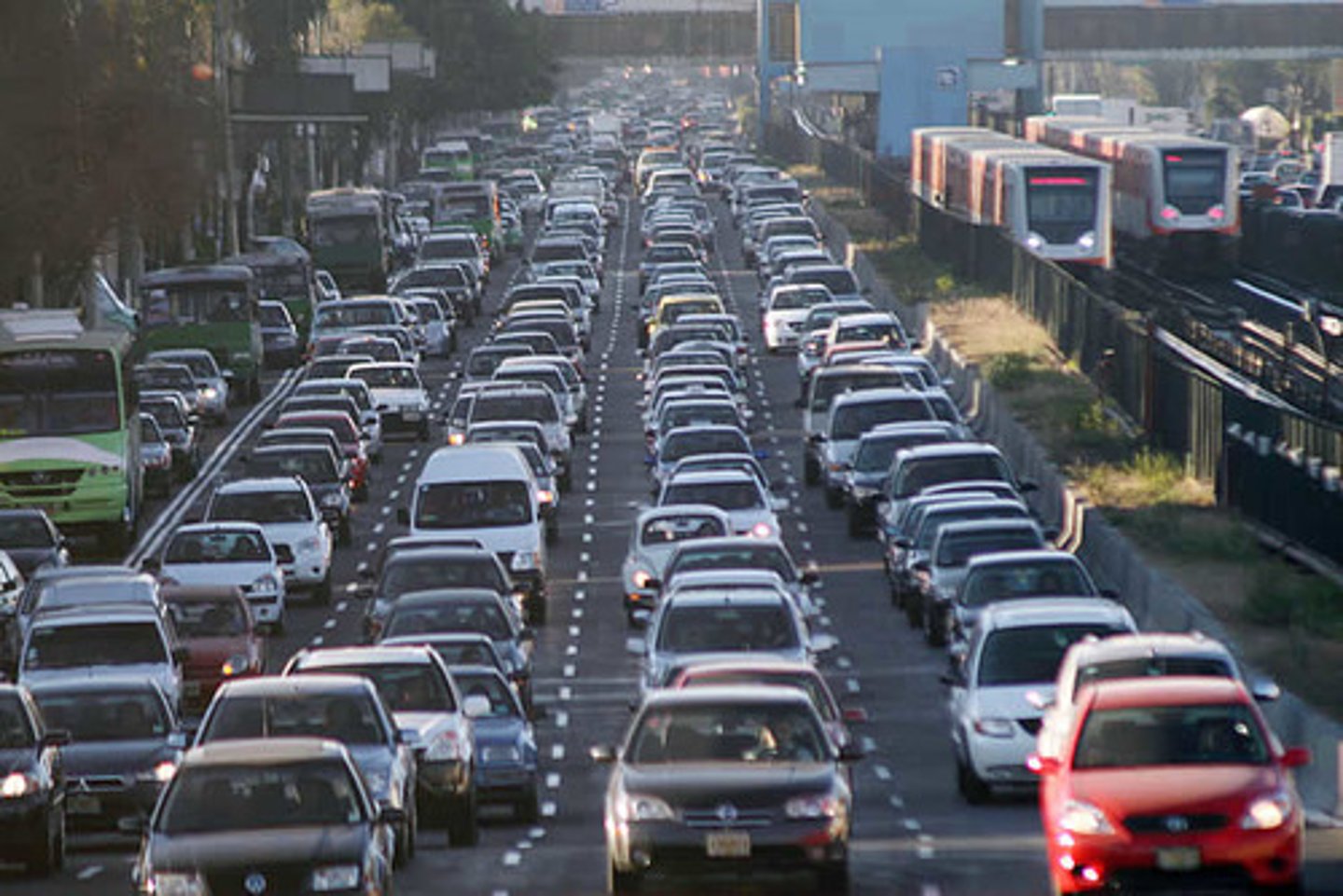 <p>traffic</p>