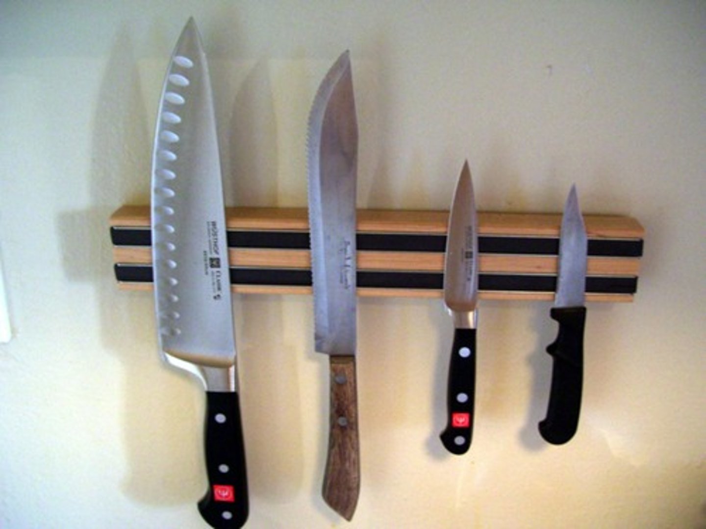 <p>knife</p>