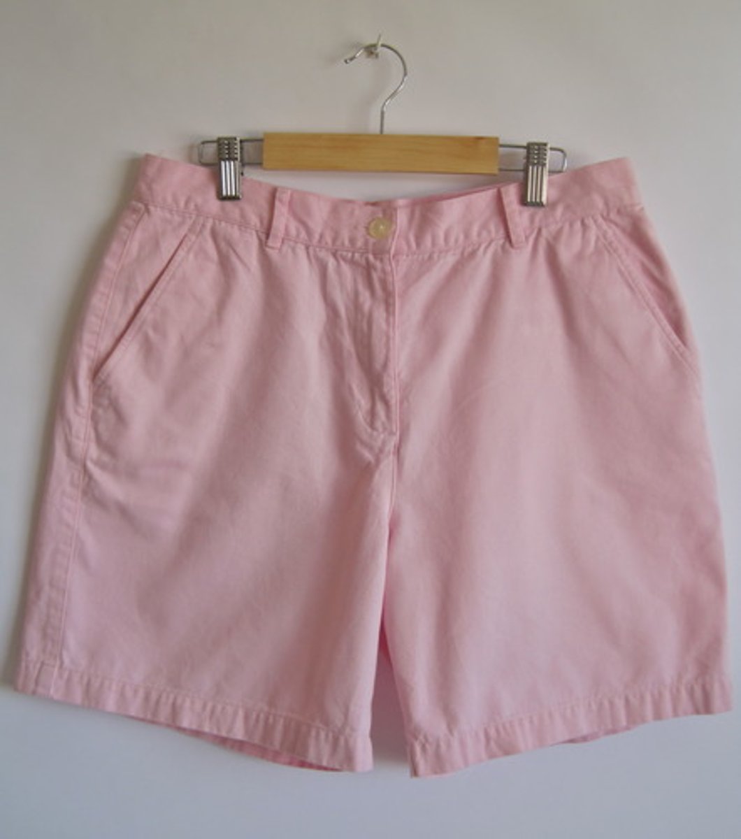<p>shorts</p>