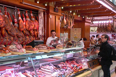 <p>meat market, butcher shop</p>