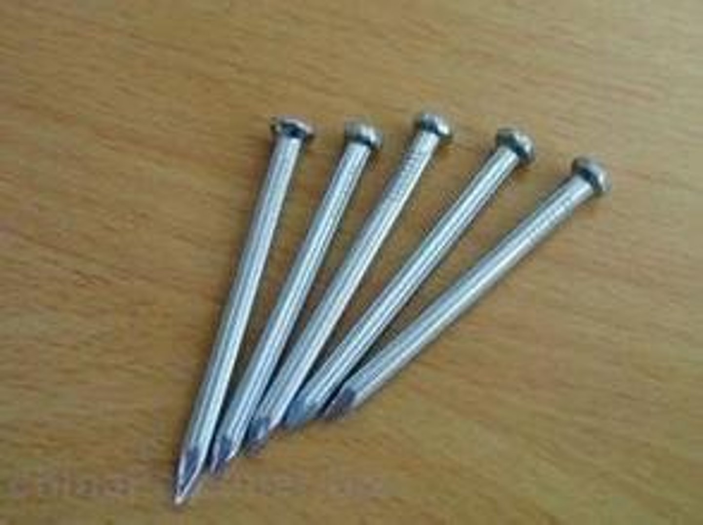 <p>has threaded shank and for nailing concrete</p>