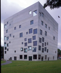 Kazuyo Sejima, ASYMMETRICAL WINDOWS