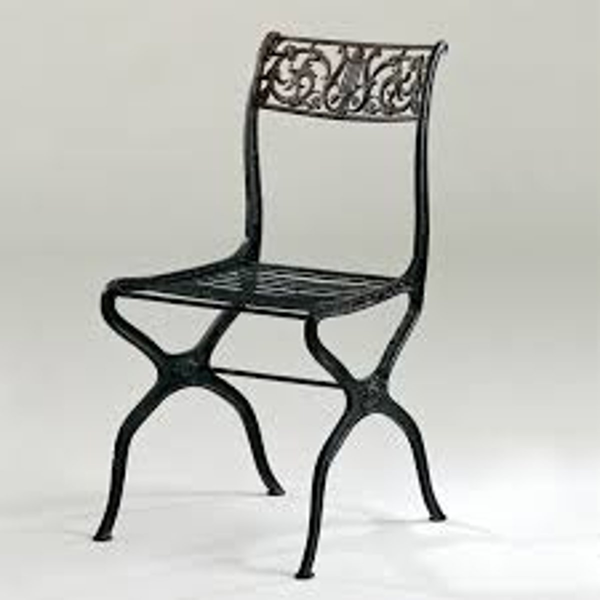 <p>Design for products that can be easily disassembled, separated and sorted for reuse or recycling a the end of their usable life.</p>