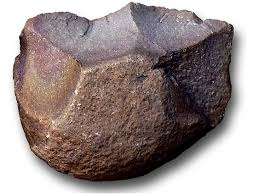 <p>: very simple, basic stone tools, often called&nbsp;“pebble tools”&nbsp;</p><p>made by striking one stone against another to produce sharp-edged flakes&nbsp;</p><p>who: h.habilis (developers) to h.ergaster</p><p>time: approx 2.3 mya&nbsp;</p>