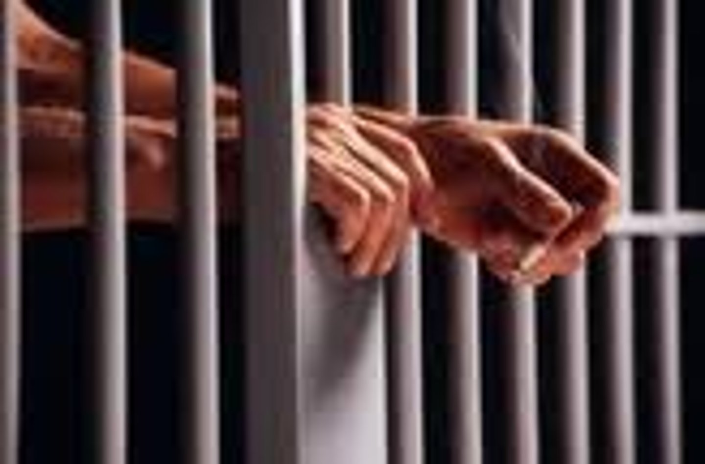 <p>to imprison</p>