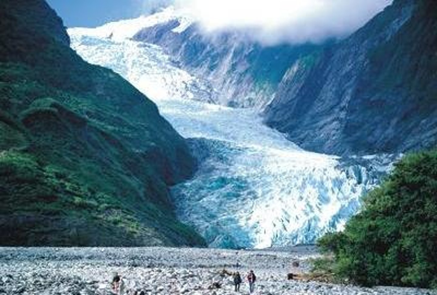 <p>A giant, slow-moving sheet of ice that can carve out land and create harbors.</p>