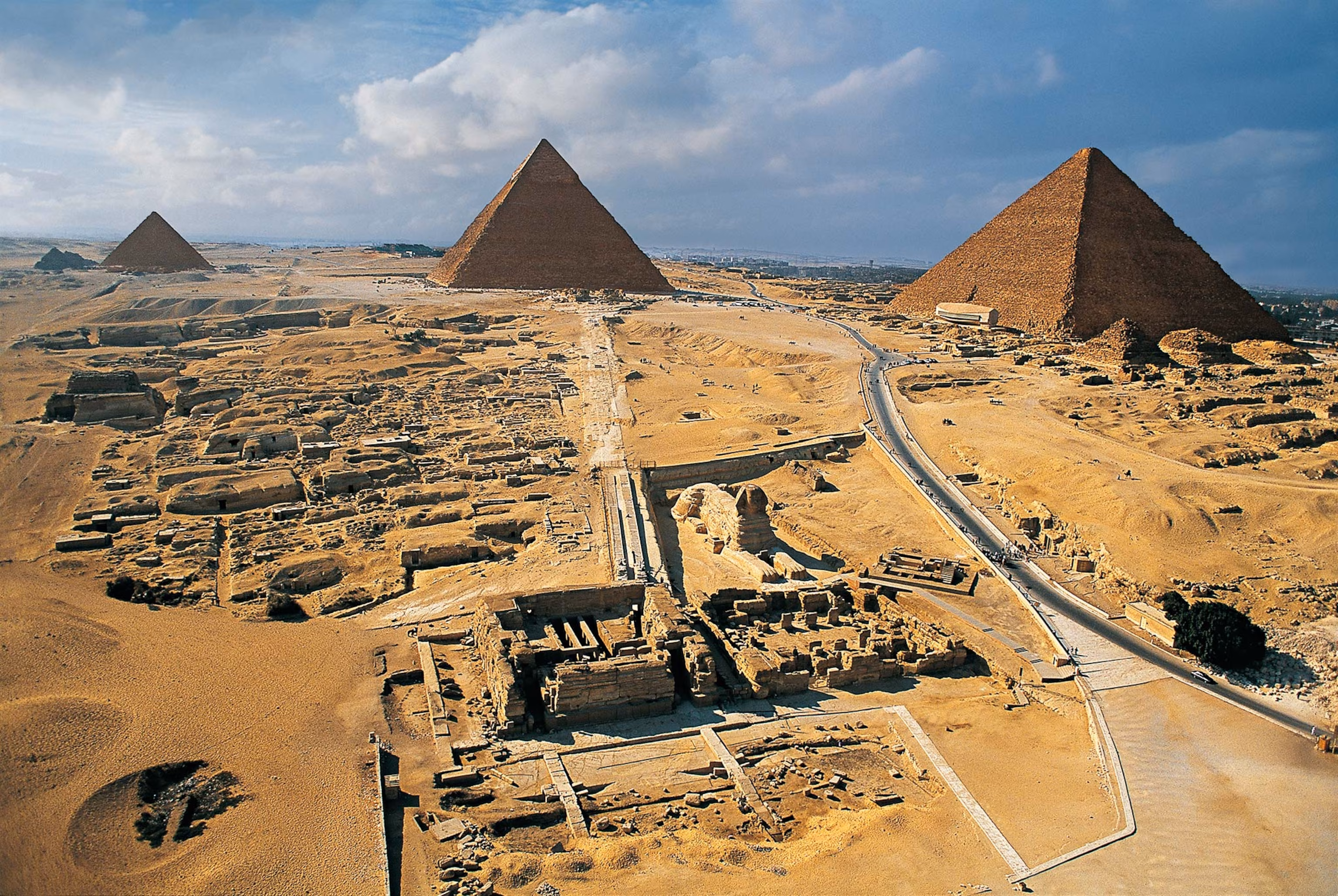 <p>Great Pyramids and Sphinx</p>