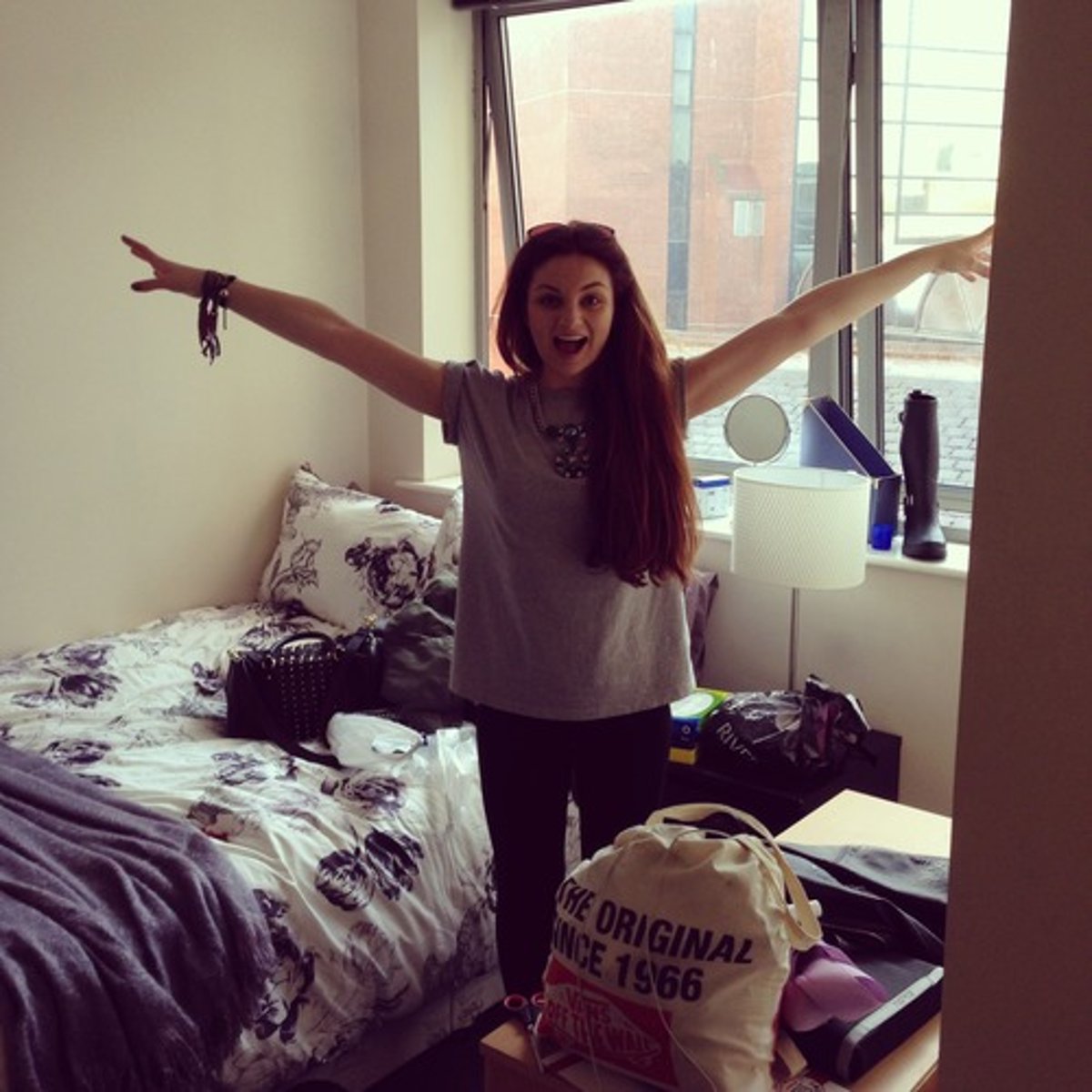 <p>my own room</p>