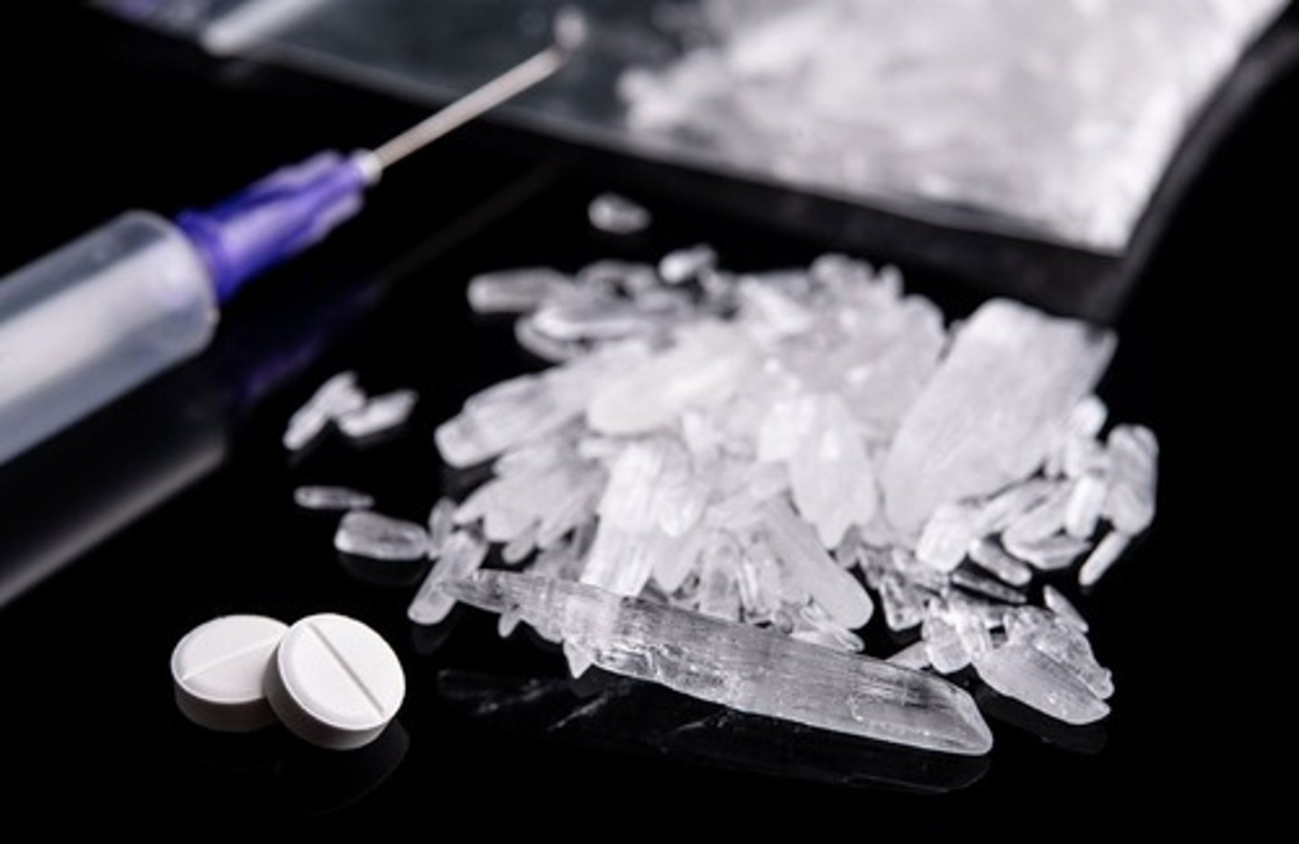 <p>Crystallized form of amphetamine, smoked.</p>