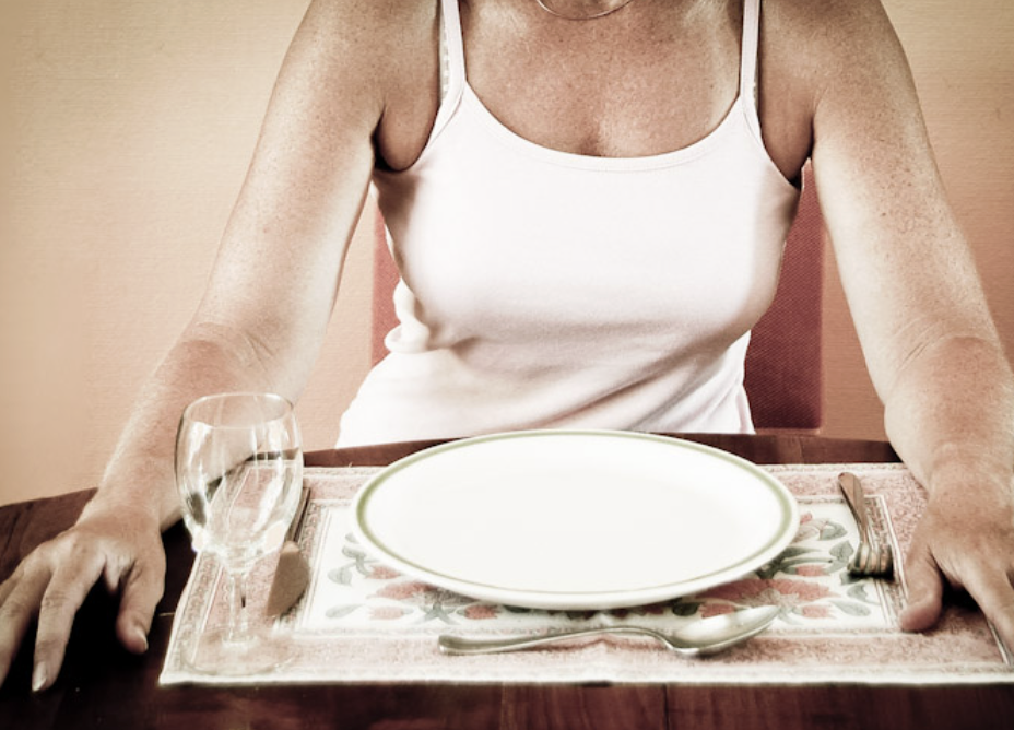 <p>without food</p>