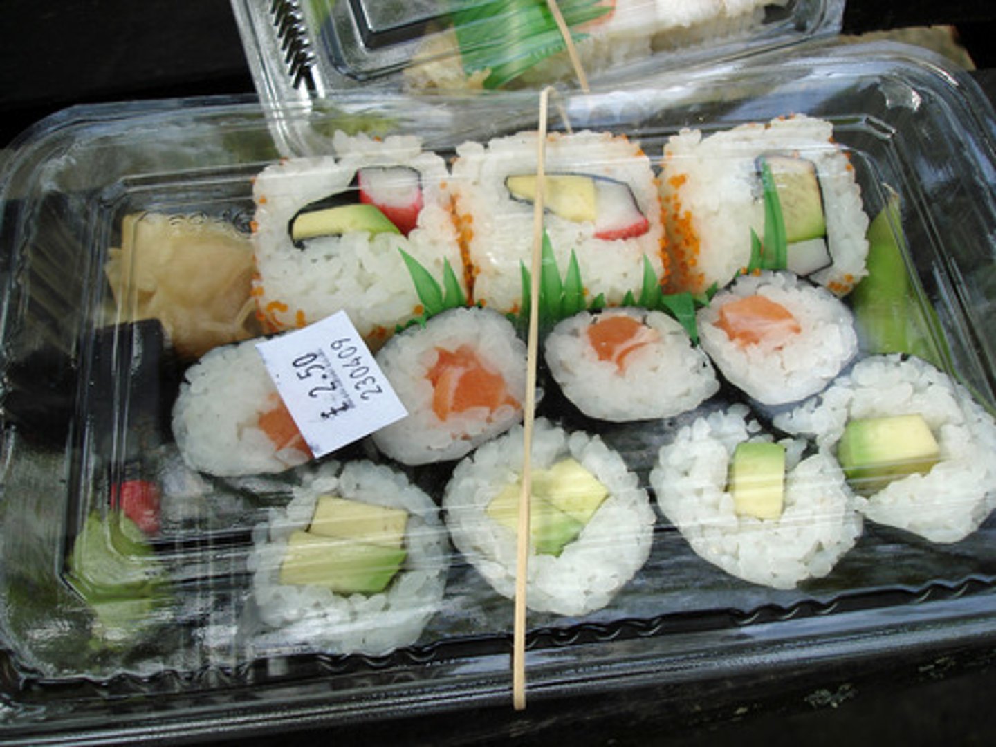 <p>a meal that you buy from a restaurant and eat at home (neutral)</p><p>We were too tired to cook, so we ordered a ~ and watched a film.</p><p>There's a great Chinese ~ near my house that delivers very quickly.</p>