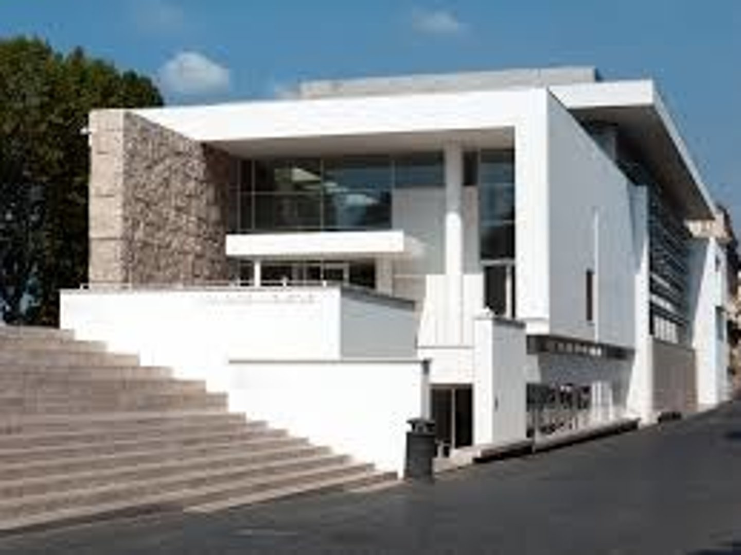 <p>Contemporary, 1999-2006, Richard Meier</p><p>Rebuilding and expansion of a failing fascist design for the museum. Only major contemporary project in Rome at the time and was criticized for having an American architect creating a "gas station."</p>