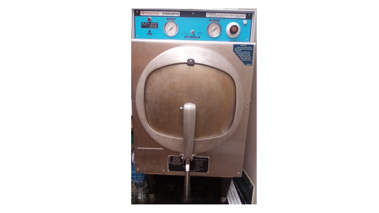 <p>autoclave </p>
