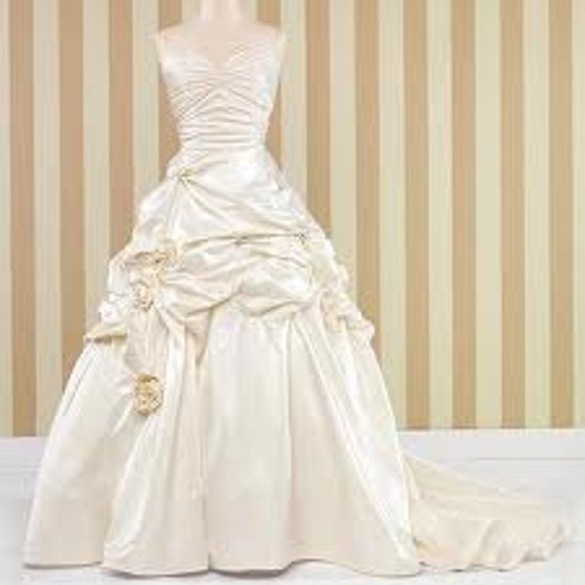 <p>wedding dress</p>
