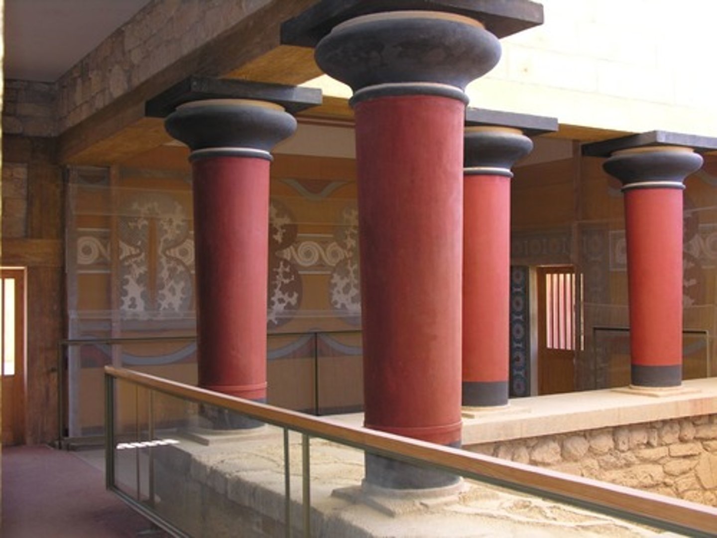 <p>Typical of Minoan architecture. column that gets skinnier or wider at the base.</p>