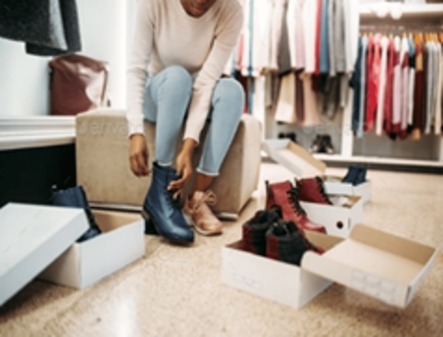 <p>to try on</p>