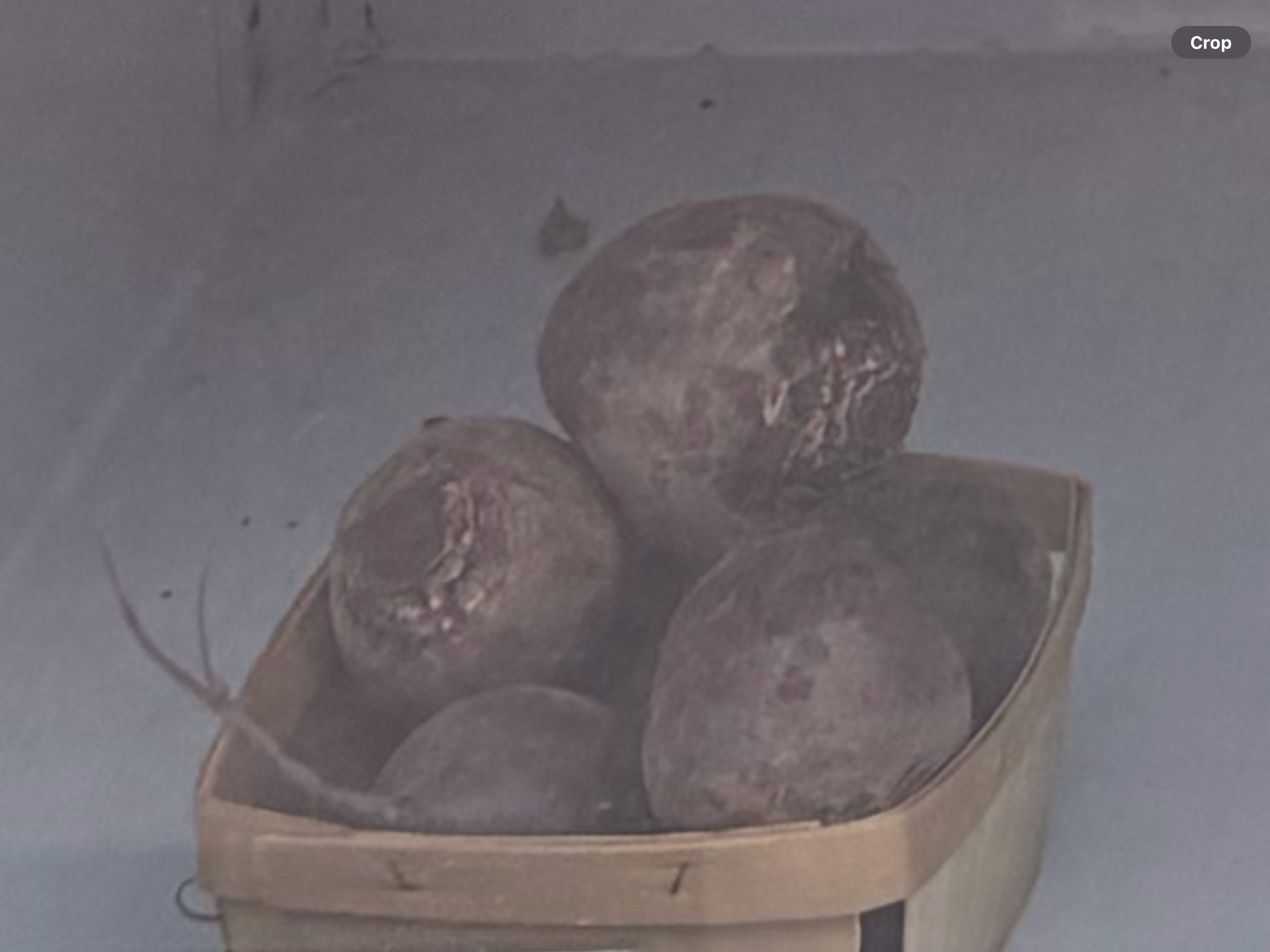 <p>Quart of beets</p>