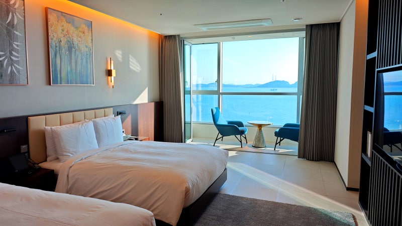 <p>N. accommodation, place to stay</p>