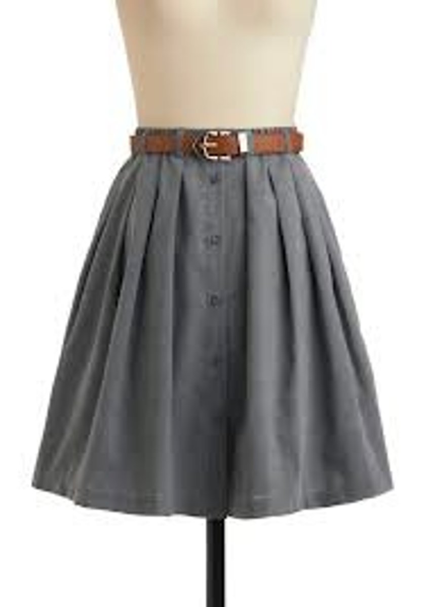 <p>chân váy<br>이 치마가 싸요. 그래서 할머니께서 두 개를 샀습니다.</p>