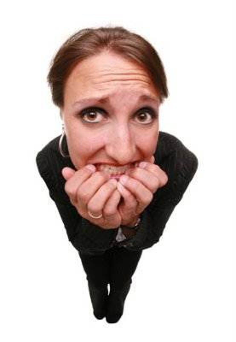 <p>nervous</p>
