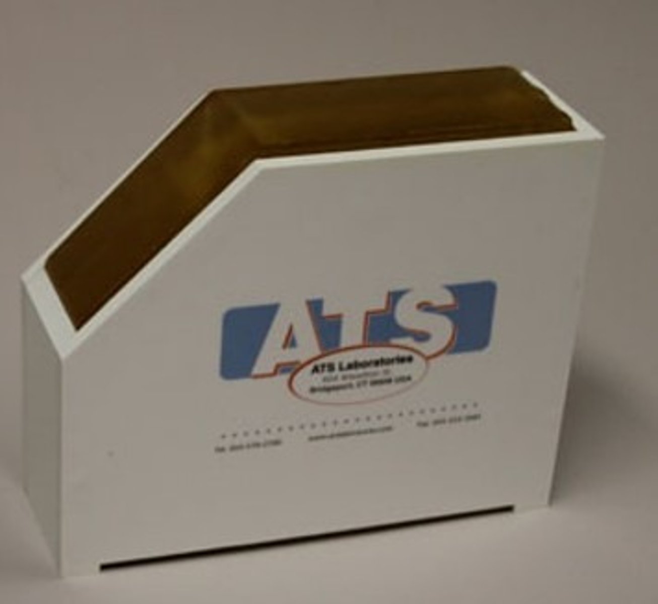<p>the test object that evaluates the elevational resolution, or the thickness portion, of the sound beam perpendicular to the imaging plane</p><p>- a thinner plane equates to better spatial resolution</p><p>2 multiple choice options</p>