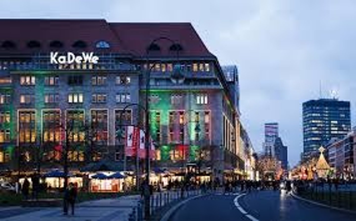 <p>KaDeWe (department store of the west)</p>