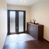 <p>ทางเข้าบ้าน</p>