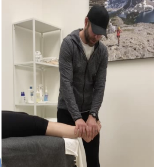 <p>Ankle Sprain Assessment Talar Tilt Test</p>