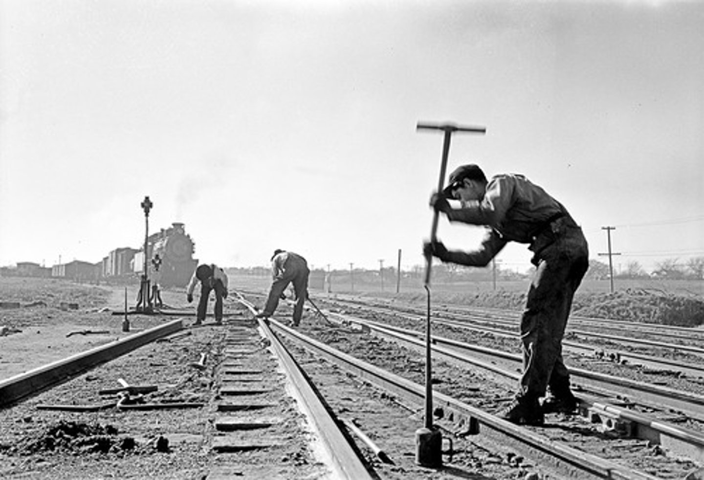 <p>/ˈmeɪntənəns/ bảo trì, duy trì</p>