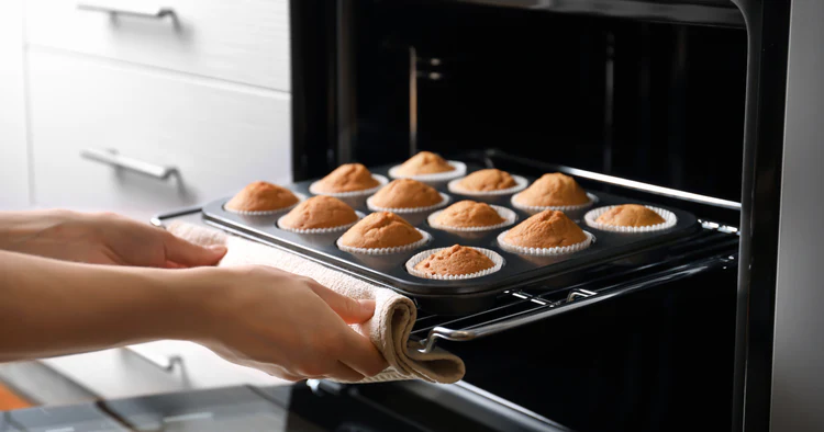 <p><span><span>bake [ b-ake ] </span></span></p>