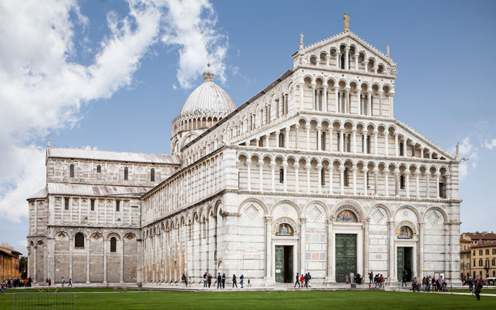 <p>Where is the Pisa Cathedral located?</p>