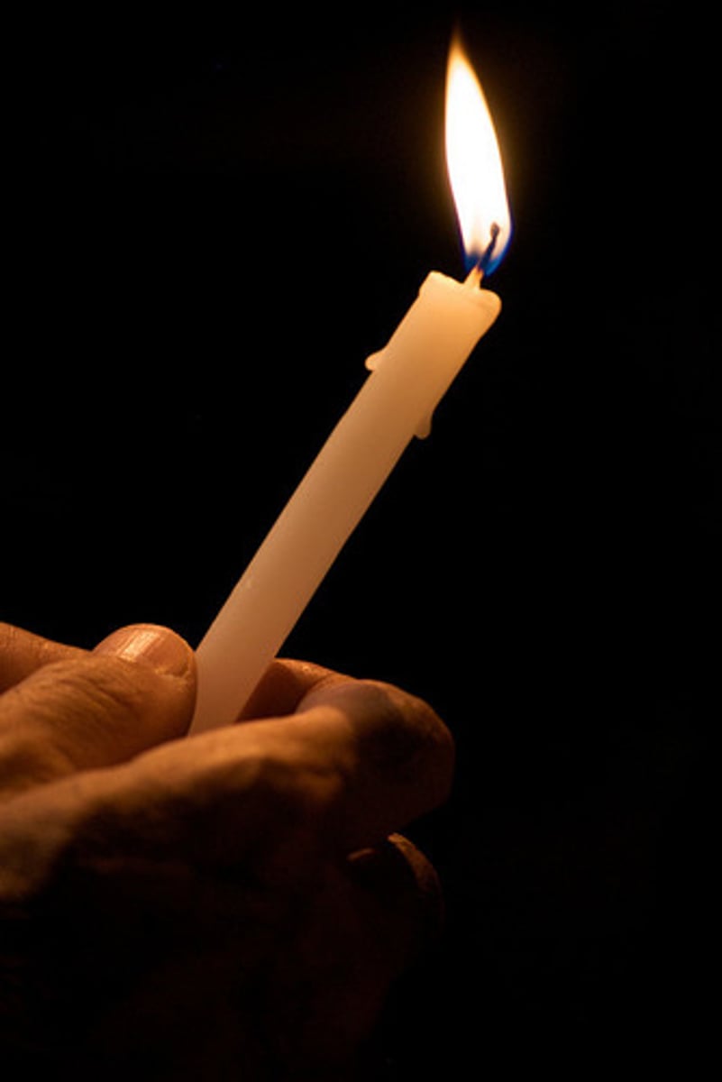 <p>to not be as good as the person or thing mentioned</p>