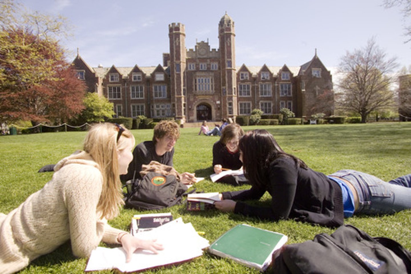 <p>dàxué</p><p>college</p>
