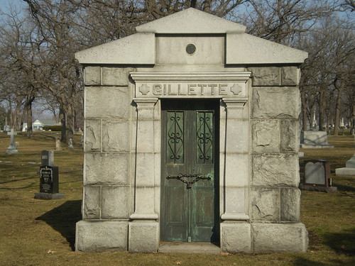 mausoleum; tomb
