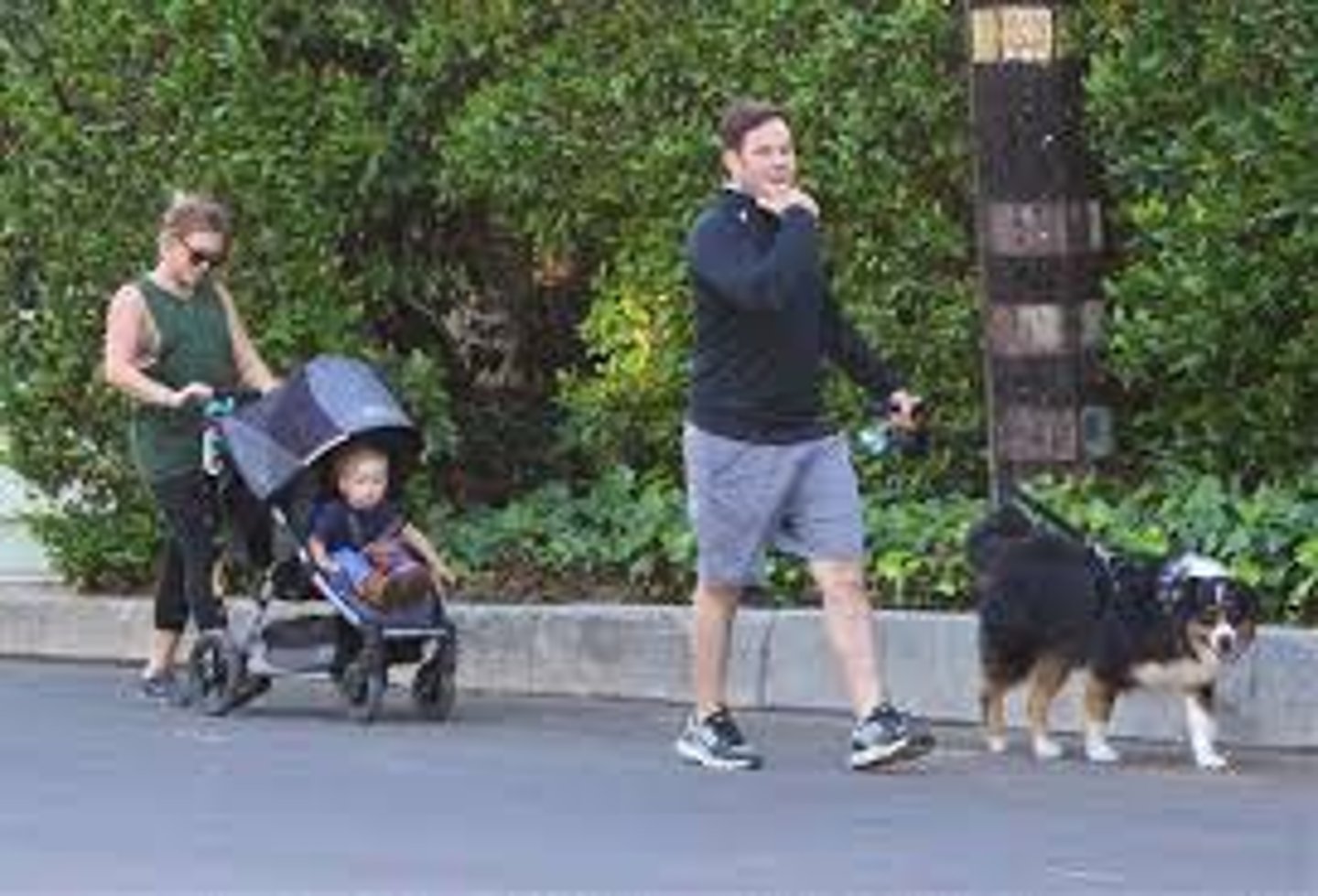 <p>faire une promenade</p>