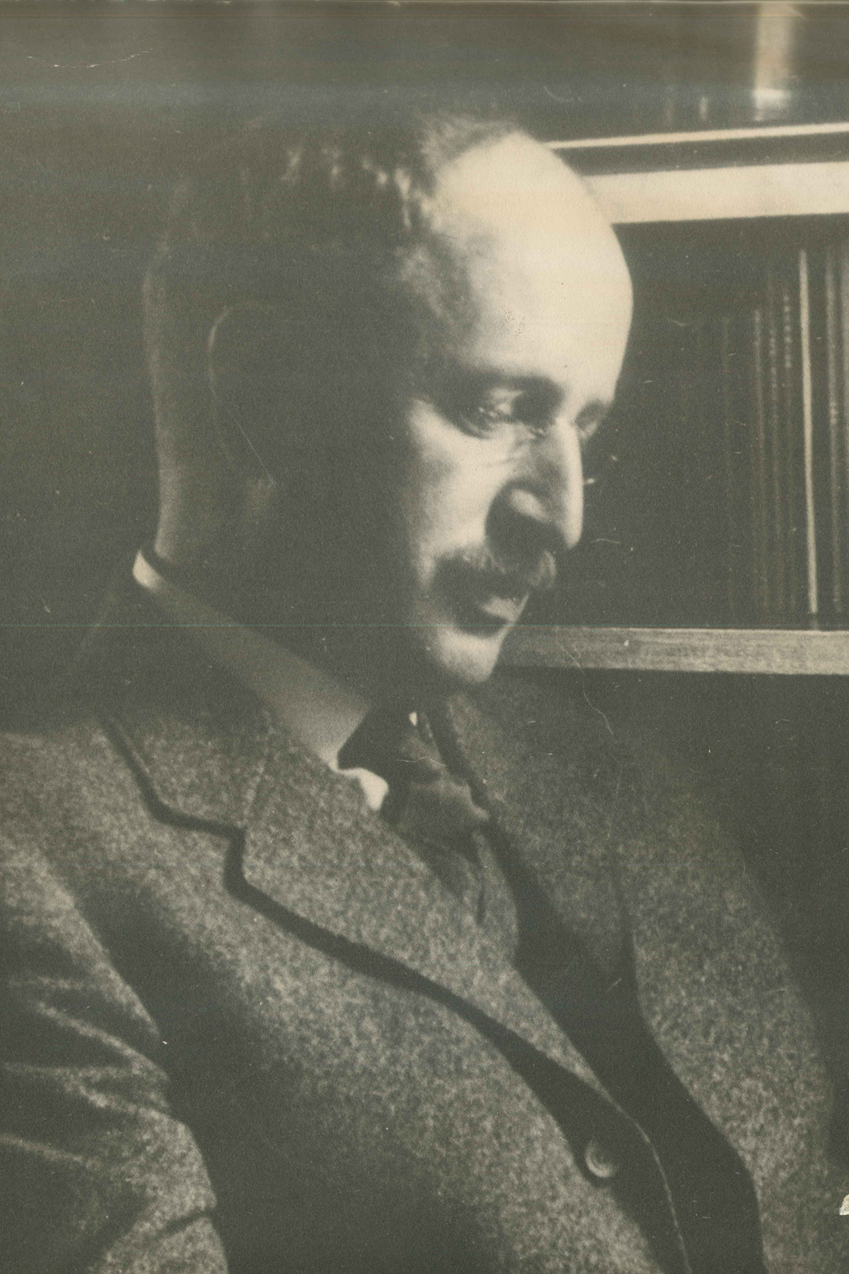 <ul><li><p>I am a physician that graduated from Harvard Medical School</p></li><li><p>I worked with debilitated patients, providing medical supervision of crafts for the purpose of improving their health and financial independence.</p></li><li><p>In 1904, I established a facility in Marblehead. Where patients with <strong><u>neurasthenia</u></strong> (removed from DSM-5, categorised by physical pain, emotional distress, exhaustion in people who lived and worked in cities) worked on arts and crafts as part of treatment.</p></li><li><p>I developed the<strong>&nbsp;“WORK CURE”</strong>. Features arts and crafts activities, start with participating on limited basis from bed, and increase gradually with each level of activity until you progress to the workshop, which you can explore looms, ceramics, and other crafts.</p></li><li><p>This is an alterative to<strong>&nbsp;“REST CURE” </strong>where you simply rest and most physicians prescribe that<strong>,</strong> especially as gender roles started to shift, mainly for women as they entered work and education at higher rates.&nbsp;</p></li><li><p>I got $1,000 to study treating neurasthenia by progressive and graded manual occupation.</p></li></ul><p></p>