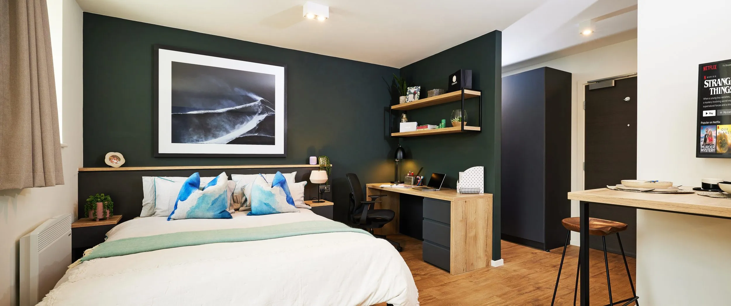 <p>Accommodation (room, lodging)</p>