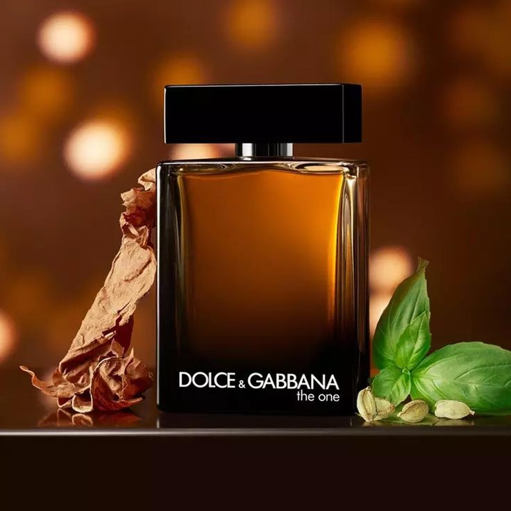 <p>link<a target="_blank" rel="noopener noreferrer nofollow" class="link" href="https://www.fragrantica.com/perfume/Dolce-Gabbana/The-One-for-Men-Eau-de-Parfum-31909.html" download="true">https://www.fragrantica.com/perfume/Dolce-Gabbana/The-One-for-Men-Eau-de-Parfum-31909.html</a> </p><p>sa tenue est seulement de 2h en plus pour une edp c est la honte par contre il sent vraiment très bon délicieux sophistiqué ,chaud ,doux donc  un fragrance juste pour  occasion spéciale </p>