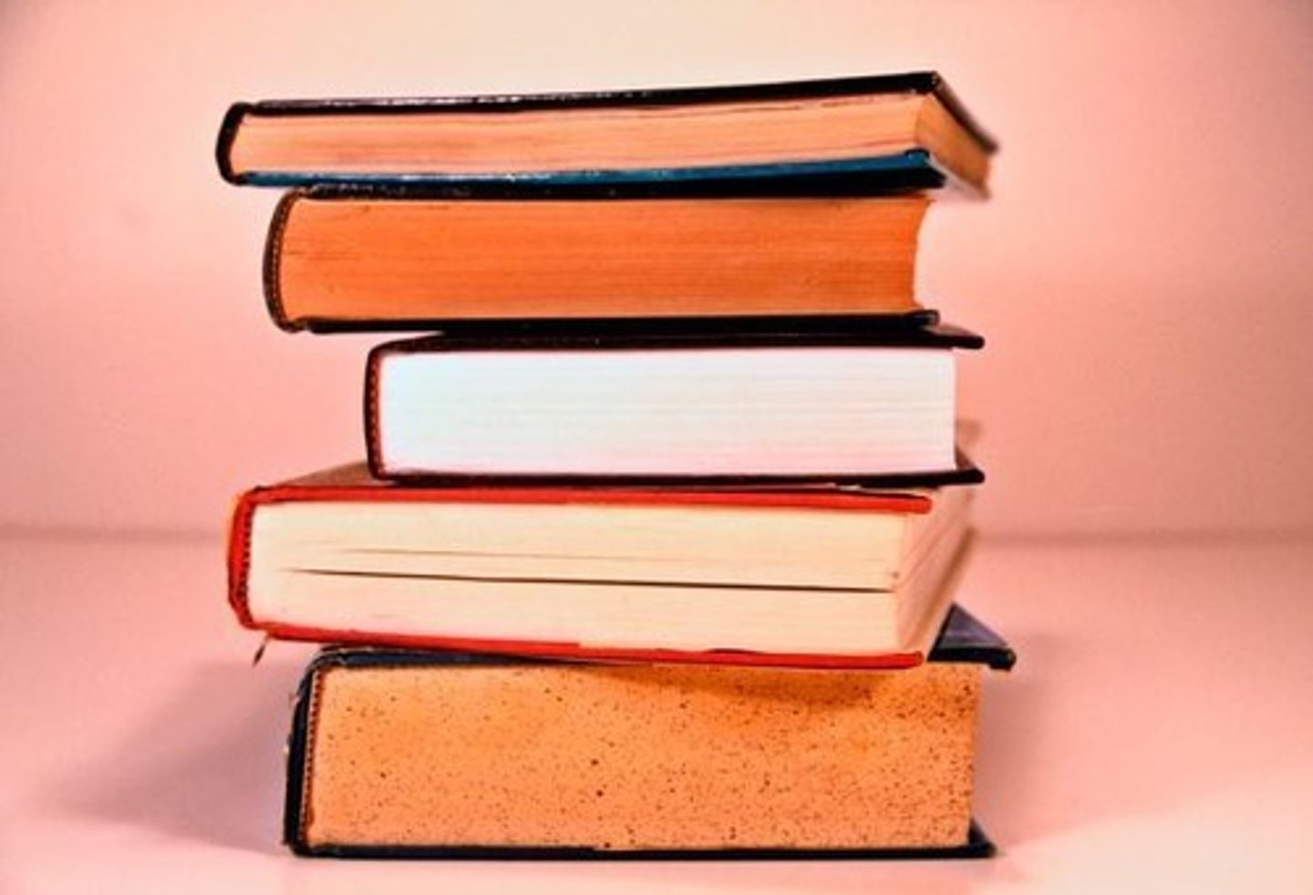 <p>quyển/cuốn<br>소설책 한 권을 읽었어요<br>(Tôi đã đọc 1 cuốn sách tiểu thuyết)</p>