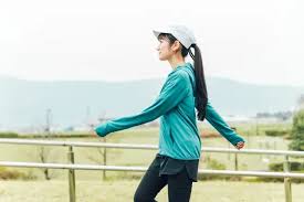 <p>歩く (aruku)</p>